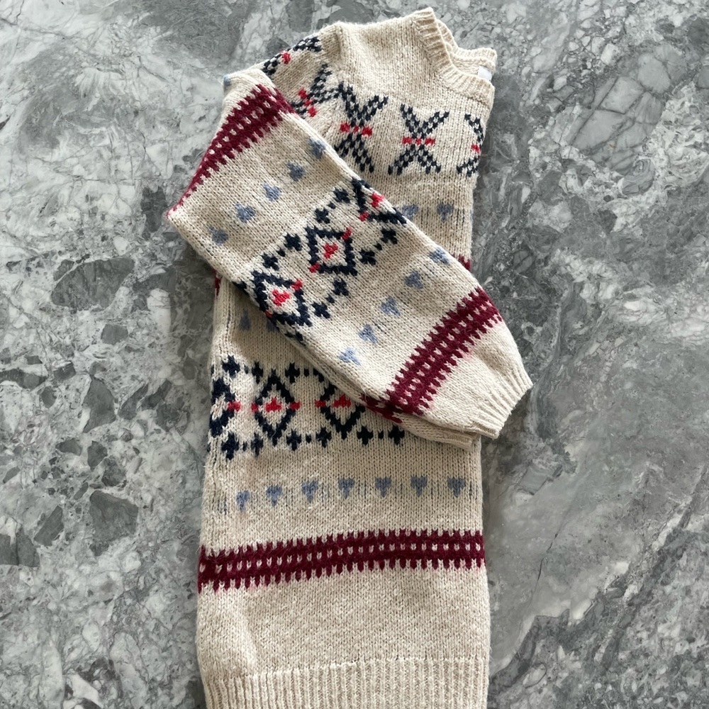 Cream holiday maternity sweater, warm and cozy, gently used